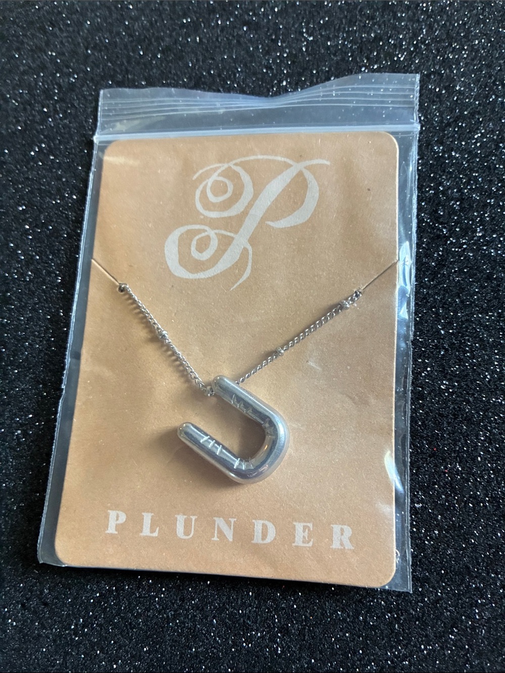 Plunder Silver U-Shaped Pendant Necklace on Chain